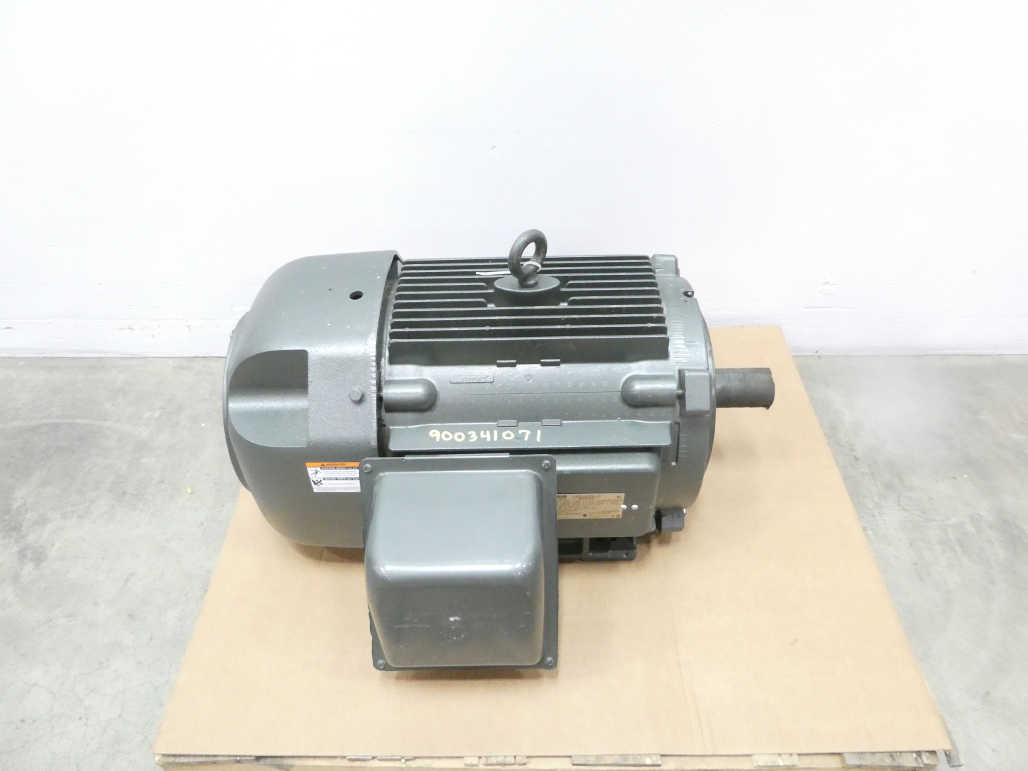 LINCOLN 83834 CENTRO-MATIC 1/4IN NPT GREASE RAM PUMP D637066