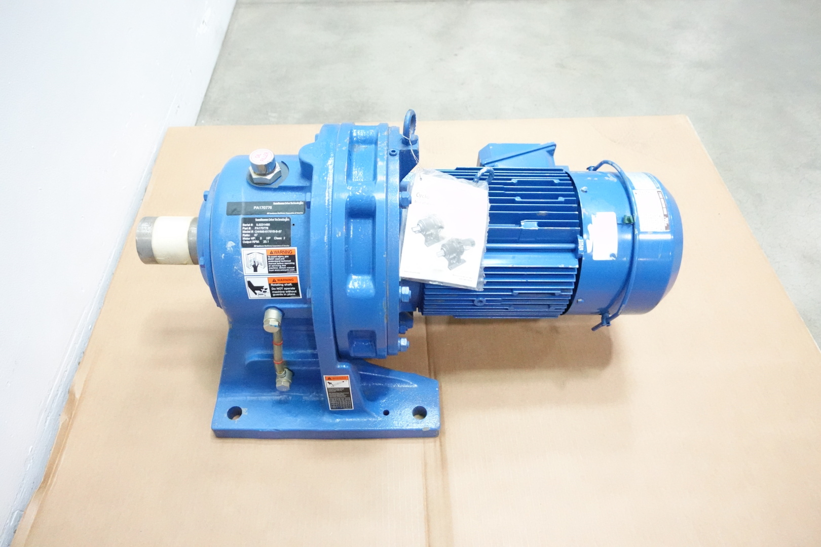 SUMITOMO SM-CYCLO TC-FX CNHM05-6075YA-8 1/2HP GEAR 8:1