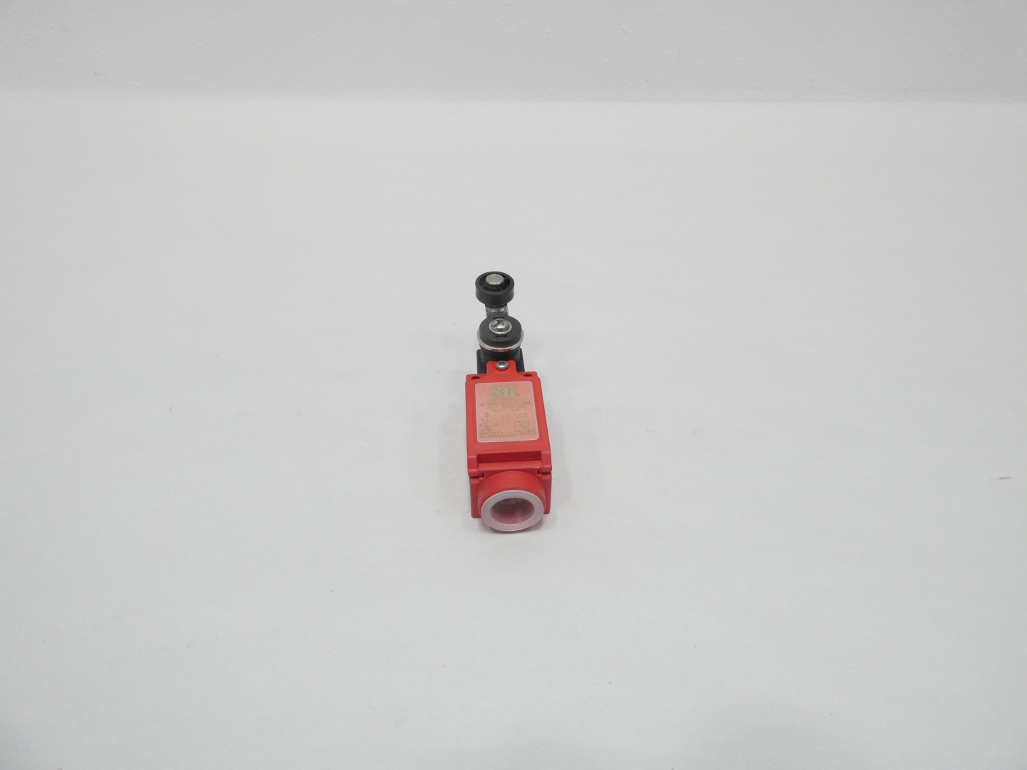 TELEMECANIQUE XCKJ 60947-5-1 LIMIT SWITCH 240V-AC