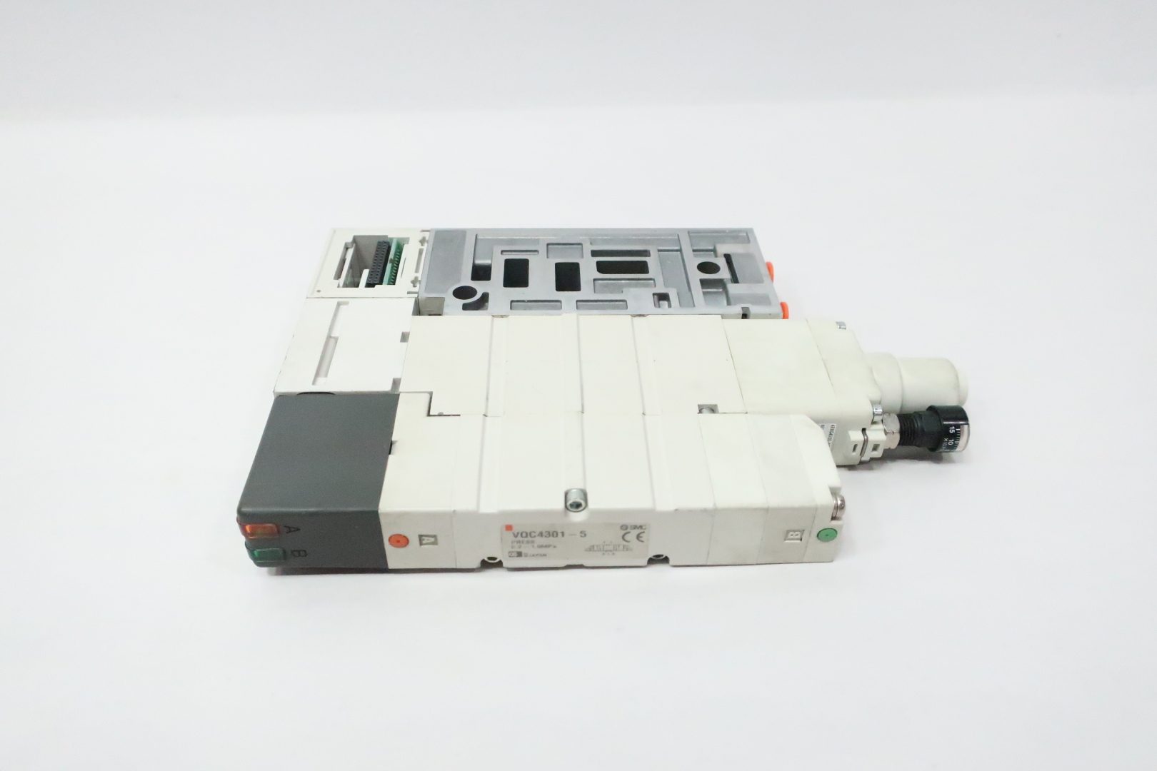 VQC4301-5 SMC, Solenoid & Servo Valves