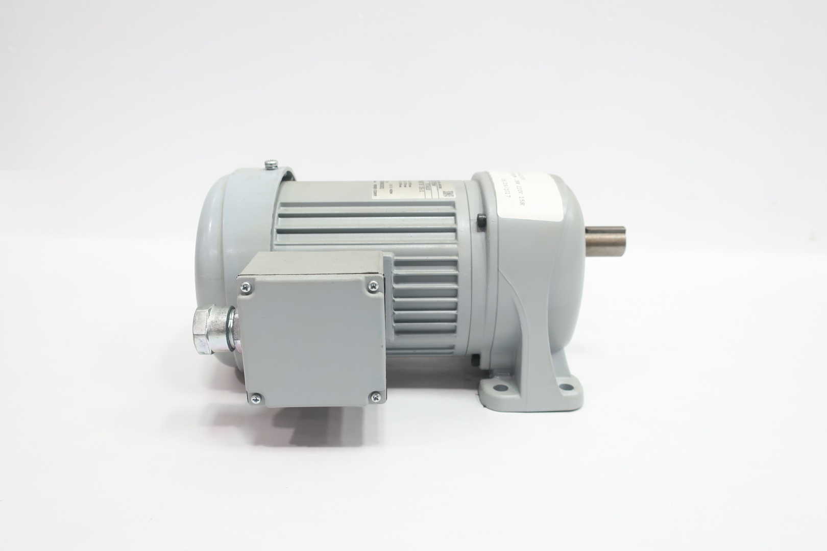 NISSEI G3LB-18-20-T020 GTR INDUCTION MOTOR 1:20 4P 3PH 0.2KW