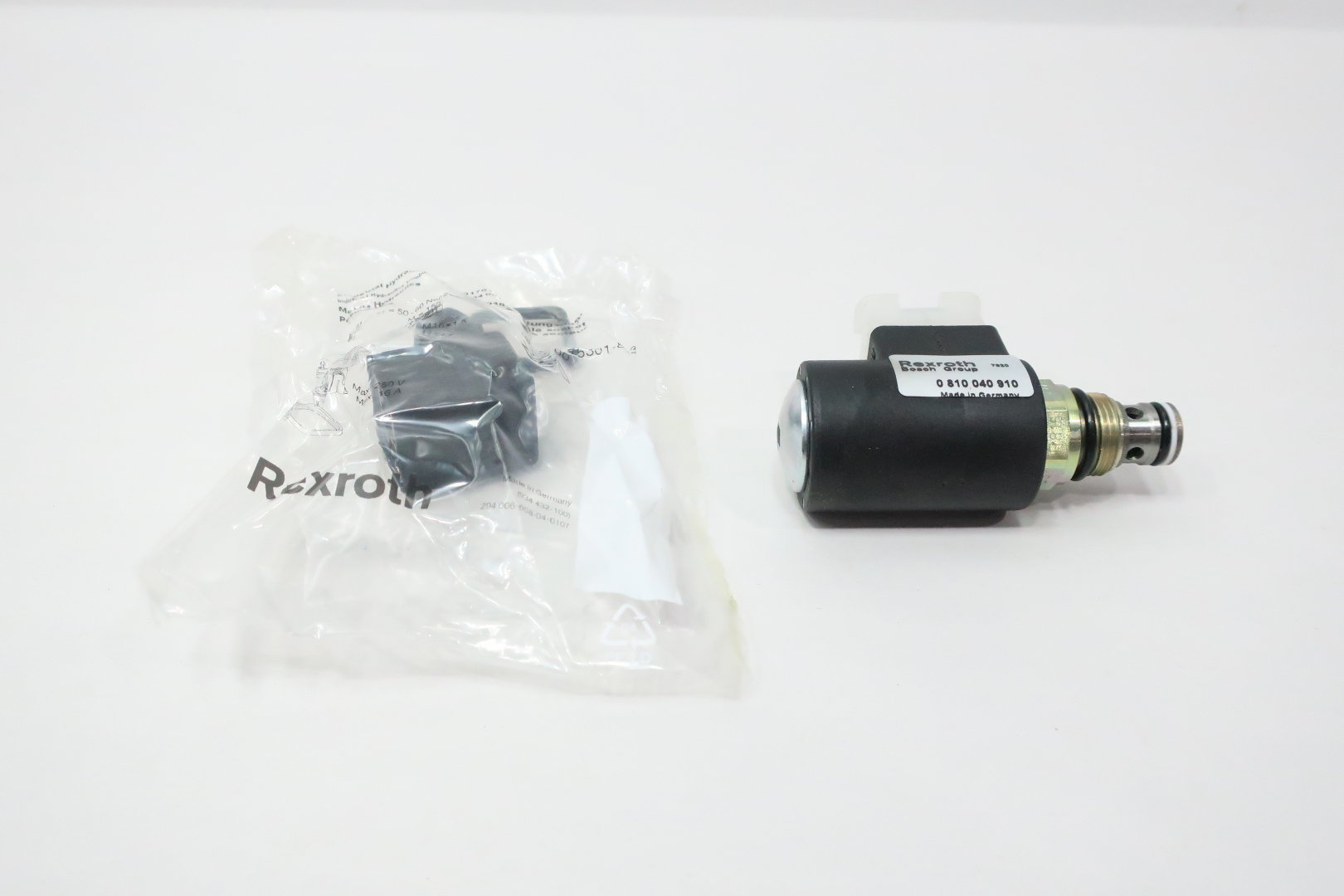 エメリーヌ4枚 REXROTH 572-840-998-0 P-026641-5 SOLENOID VALVE ASSEMBLY 24V