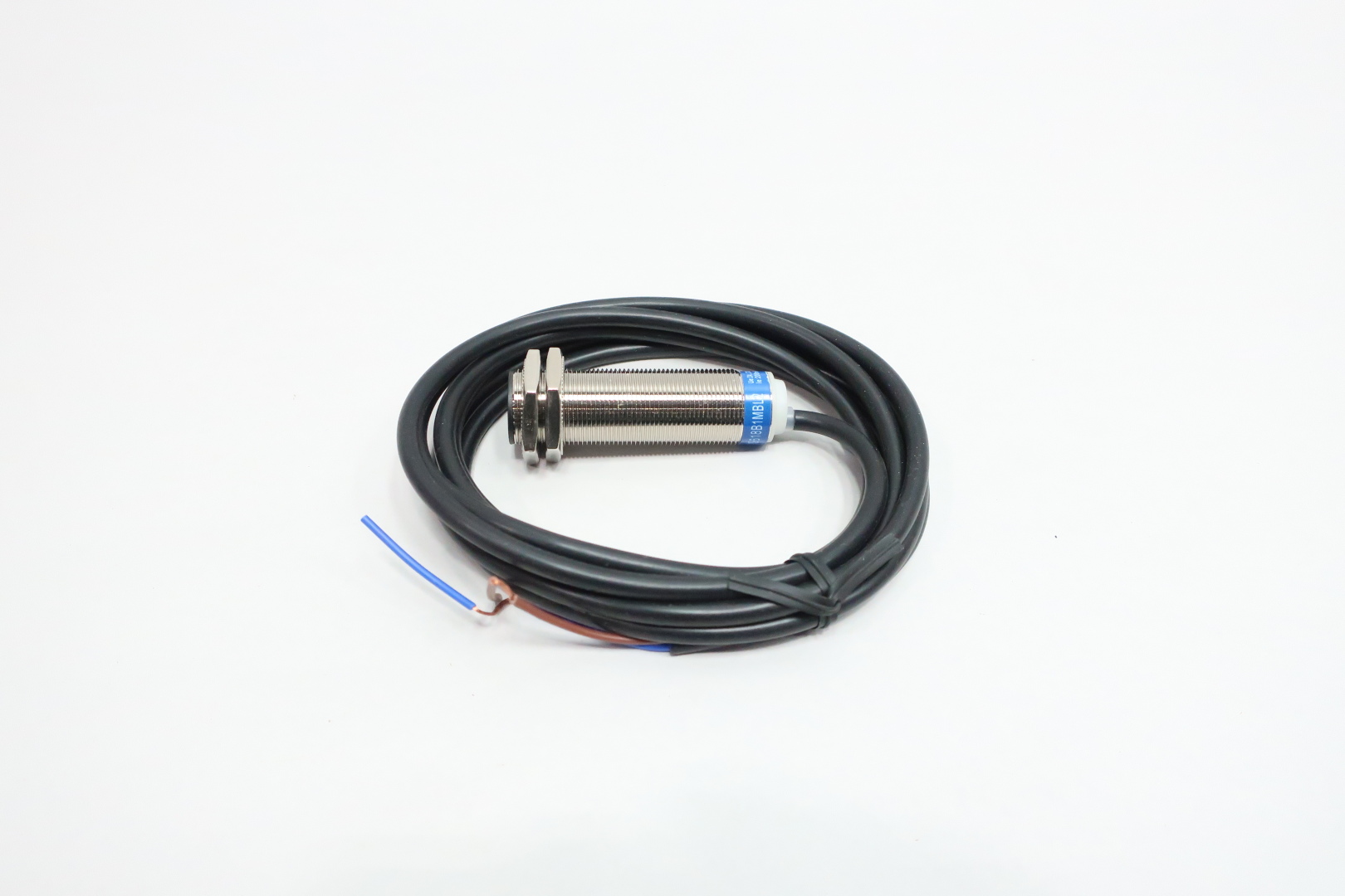 Schneider Electric XS618B1MBL2 Inductive proximity sensors XS, inductive sensor XS6 M18, L62mm, brass, Sn8mm, 24...240VAC/DC, cable 2 m — Proximity & Inductive Sensors