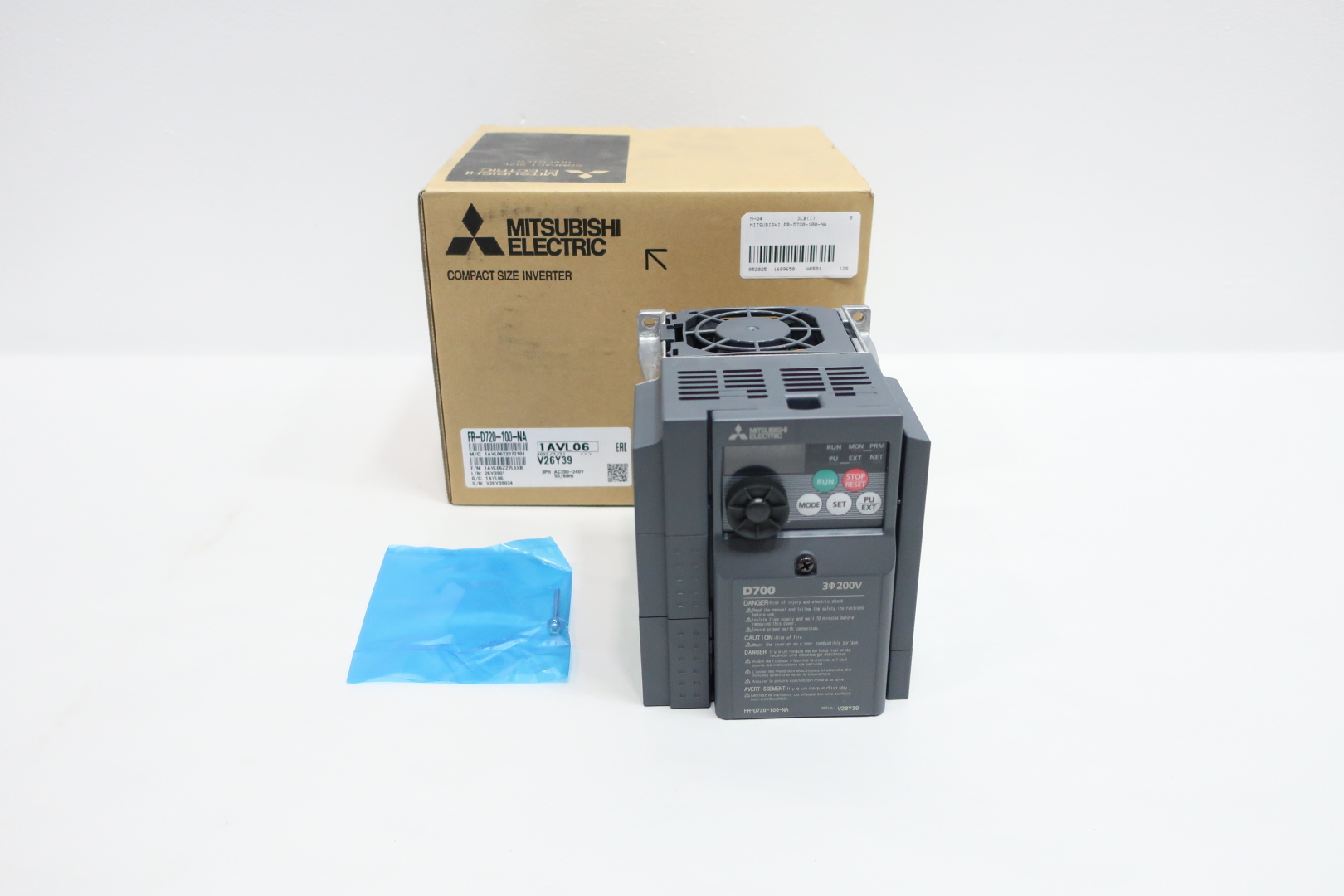 Mitsubishi FR-E720-7.5K インバーター Amazon | 三菱電機 汎用インバータ FREQROL-E700 FR-E720-7.5K