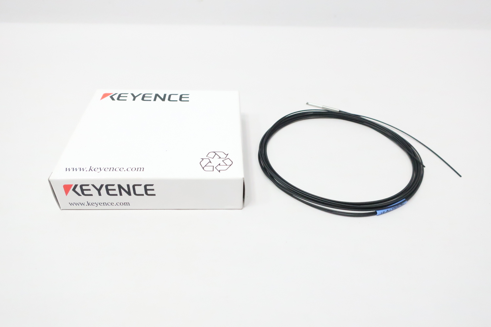 Keyence FU-77V Fiber Optic Sensor - Transmissive Type, New Surplus Item