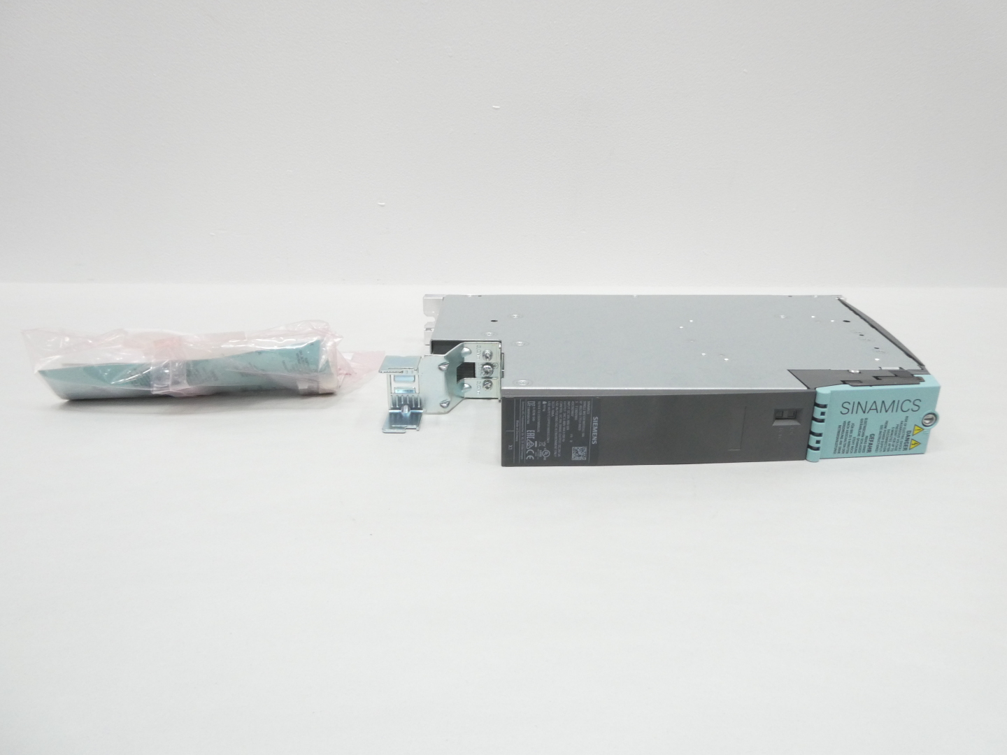 6SL3120-1TE21-8AD0 Siemens, VFDs & Frequency Converters