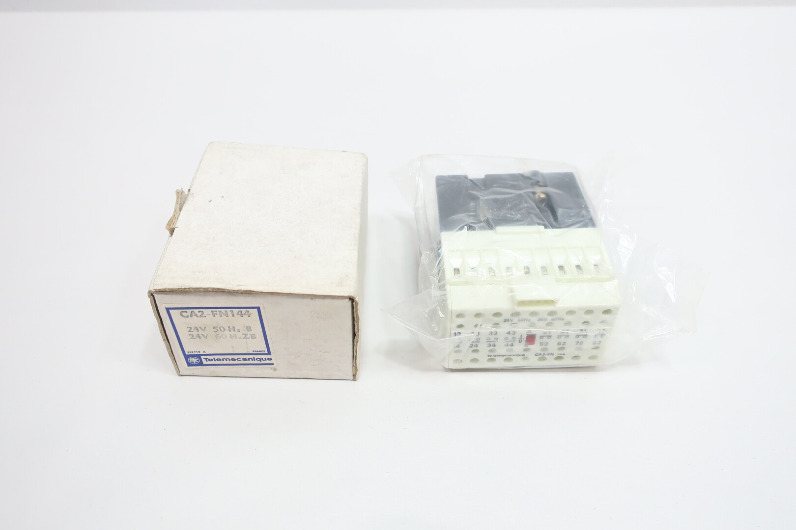 CA2FN144 Telemecanique, General Accessories