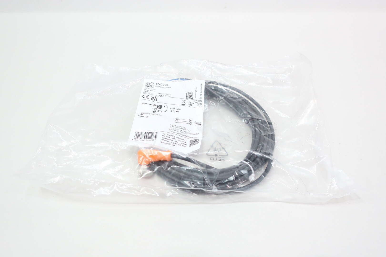 EVC005 IFM, Cables & Connectivity