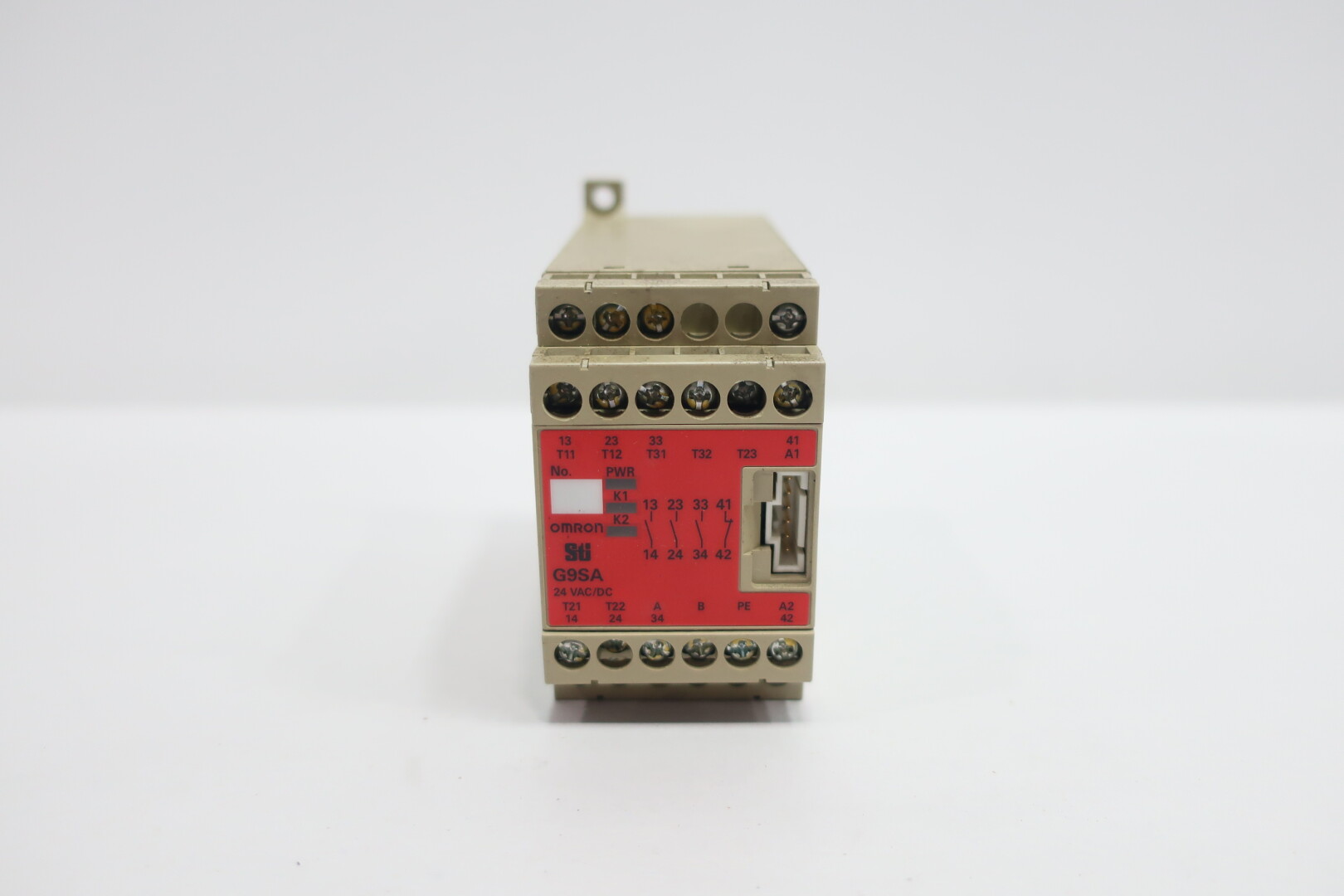 G9SA-301 Omron, Sterowanie i HMI