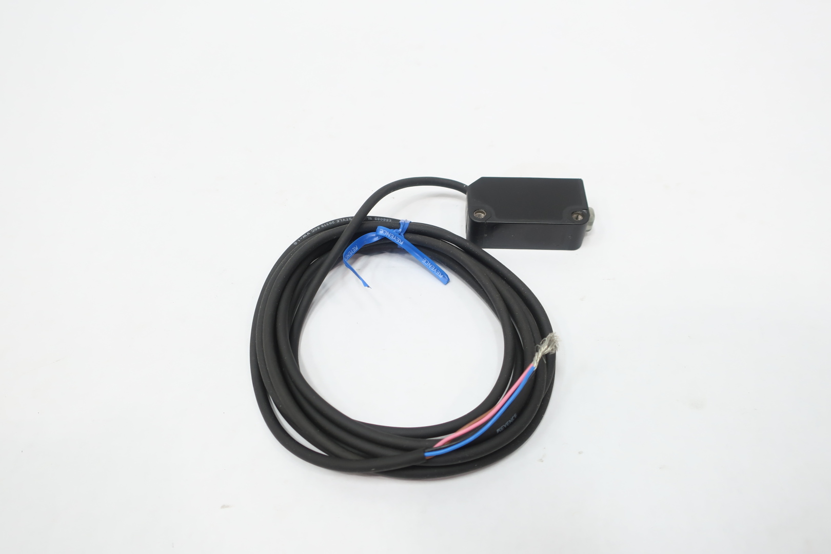 Keyence PZ-V71 PZ-V71 Square Reflective Cable Type, NPN — Sensores ópticos y fotoeléctricos