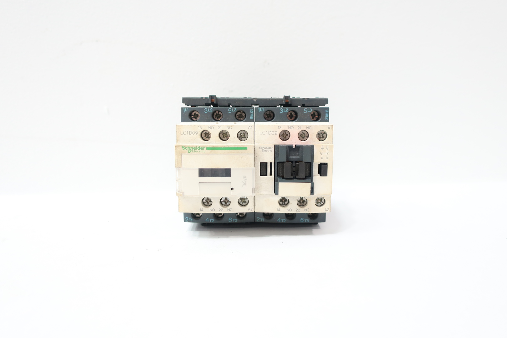 Schneider Electric LC2D09G7V IEC contactor, TeSys Deca reversing, 9A, 5HP at 480VAC, 3 phase, 3P, 3NO, 120VAC 50/60Hz coil, open style — Electronics & PCBs