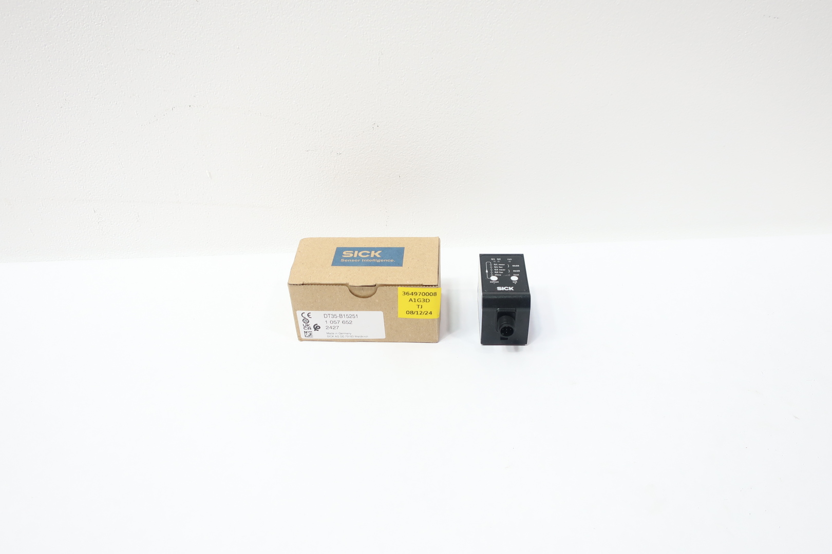 DT35-B15251 Sick, Optical & Photoelectric Sensors