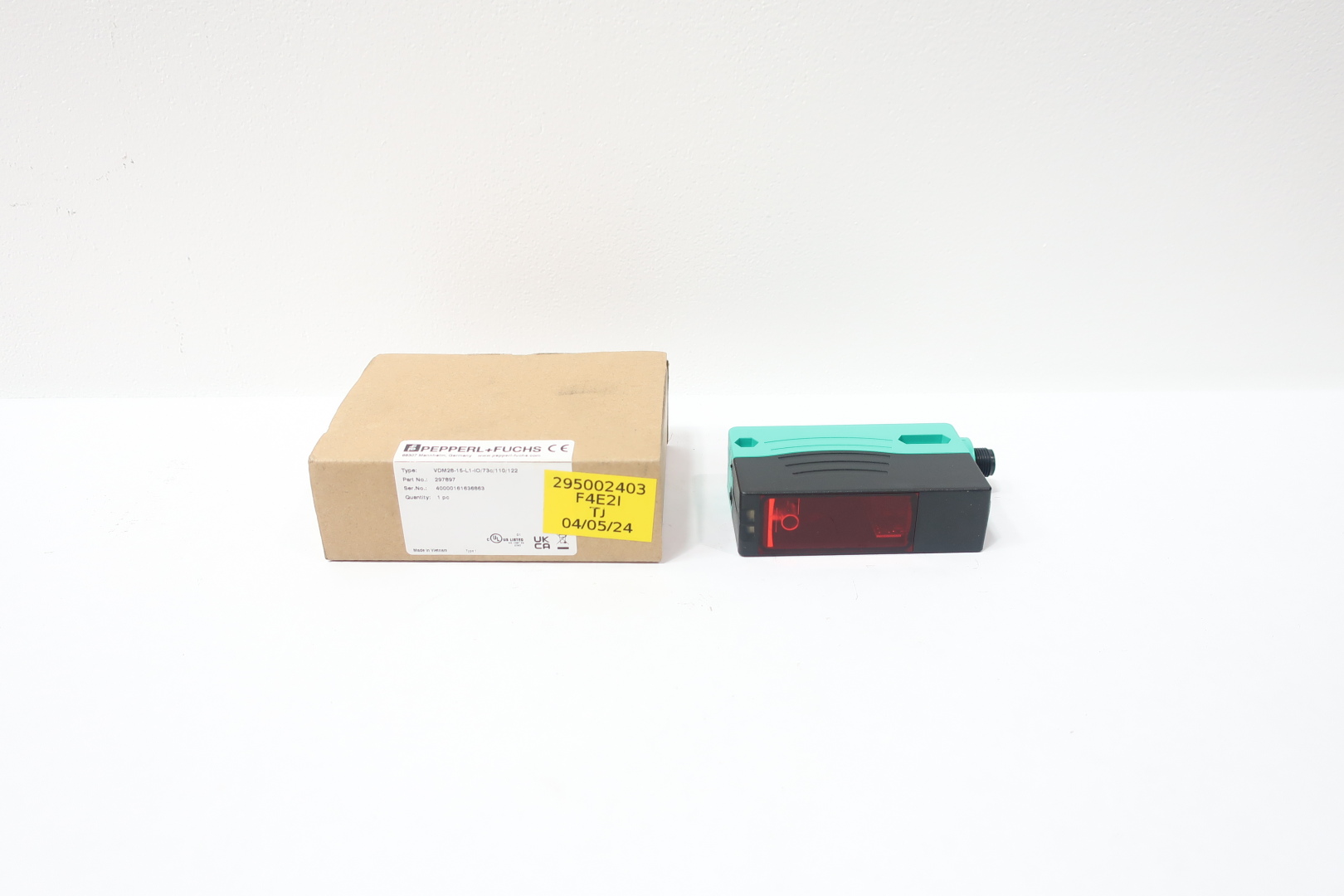 VDM28-15-L1-IO/73C/110/122 Pepperl+Fuchs, Näherungs- & induktive Sensoren