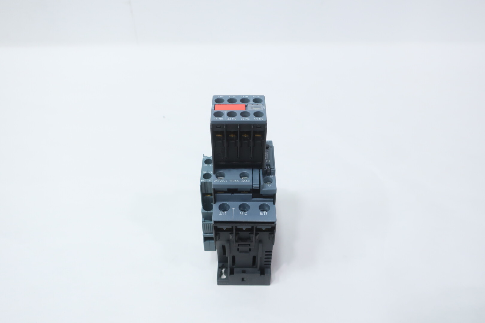 Siemens 3RT2027-1FB44-3MA0 CONTACTOR S0 32A 24VDC 2NO/2NC SCRW — Contactors & Relays