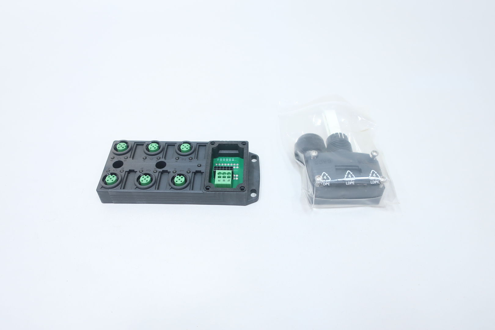 Phoenix Contact 1453009 SACB-6/ 6-L-SC SCO P - Sensor/actuator box — Proximity & Inductive Sensors