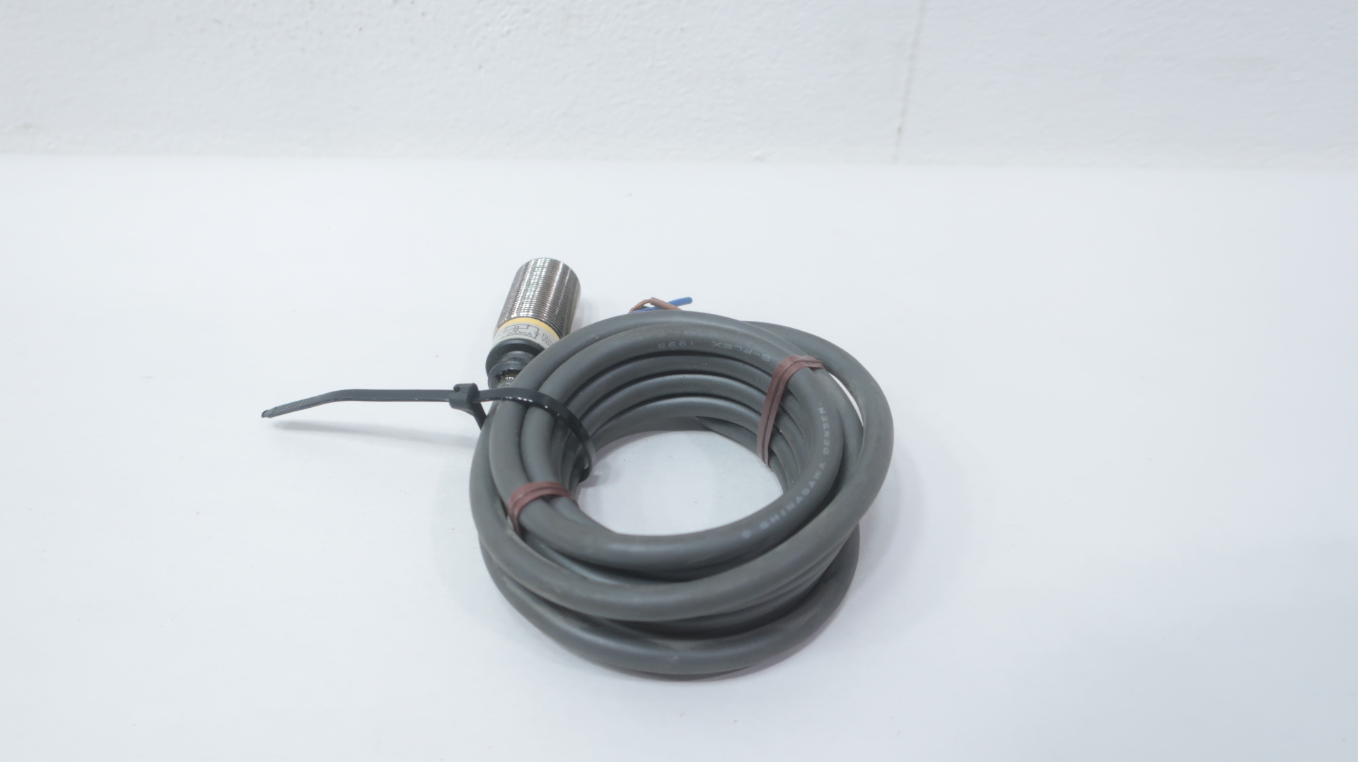 Omron E2E-X5E1