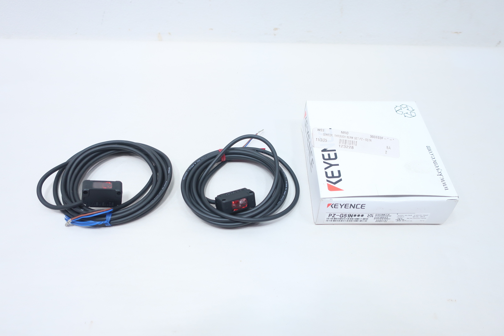 Keyence PZ-G51N PZ-G51N Square Transmissive Cable Type, NPN — Czujniki optyczne i fotoelektryczne
