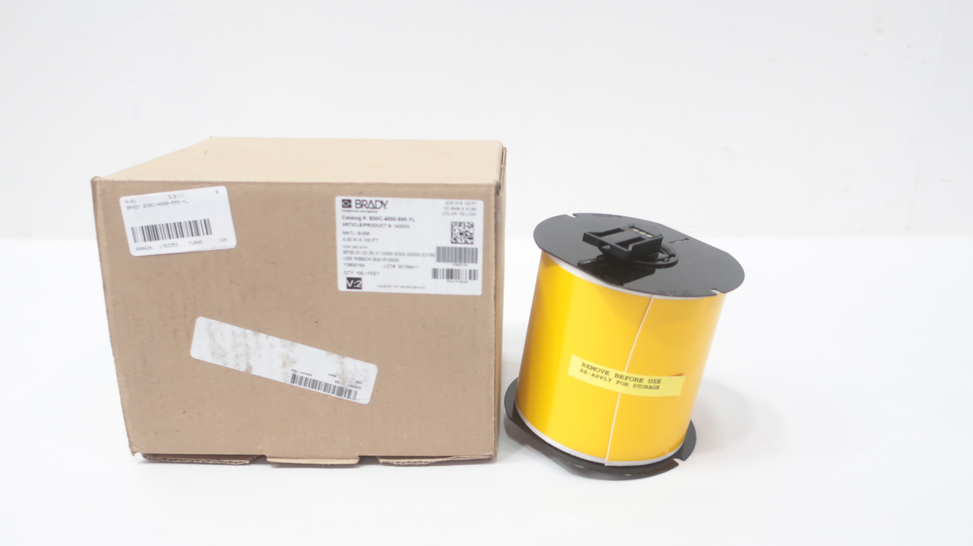 Brady Corporation B30C-4000-595-YL B30 Series Indoor/Outdoor Vinyl Labels, 4" W x 100' L, Yellow — Allgemeines Zubehör