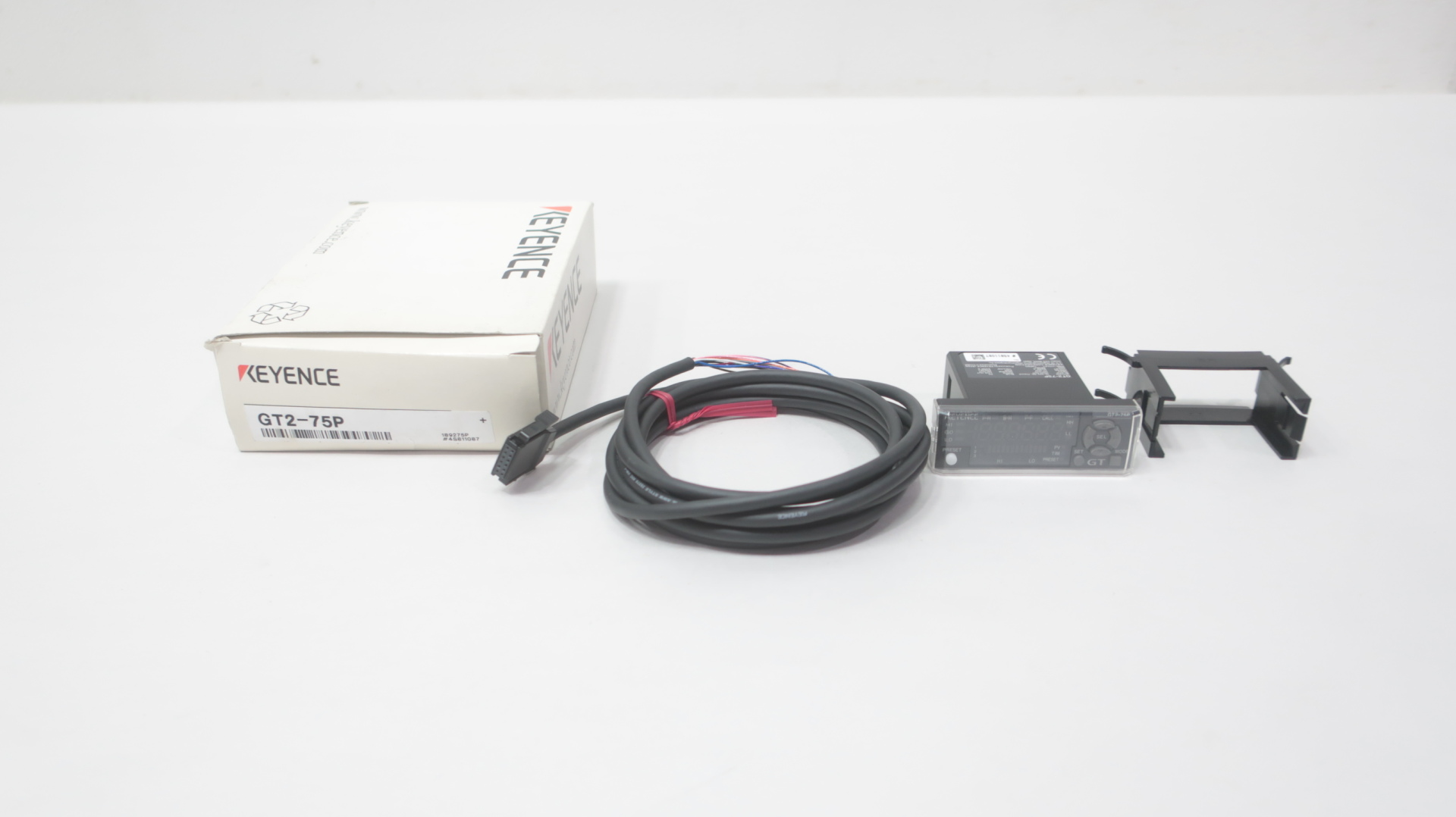 Keyence GT2-75P GT2-75P Amplifier Unit, Panel Mount Type, PNP — Sensores y dispositivos de medición